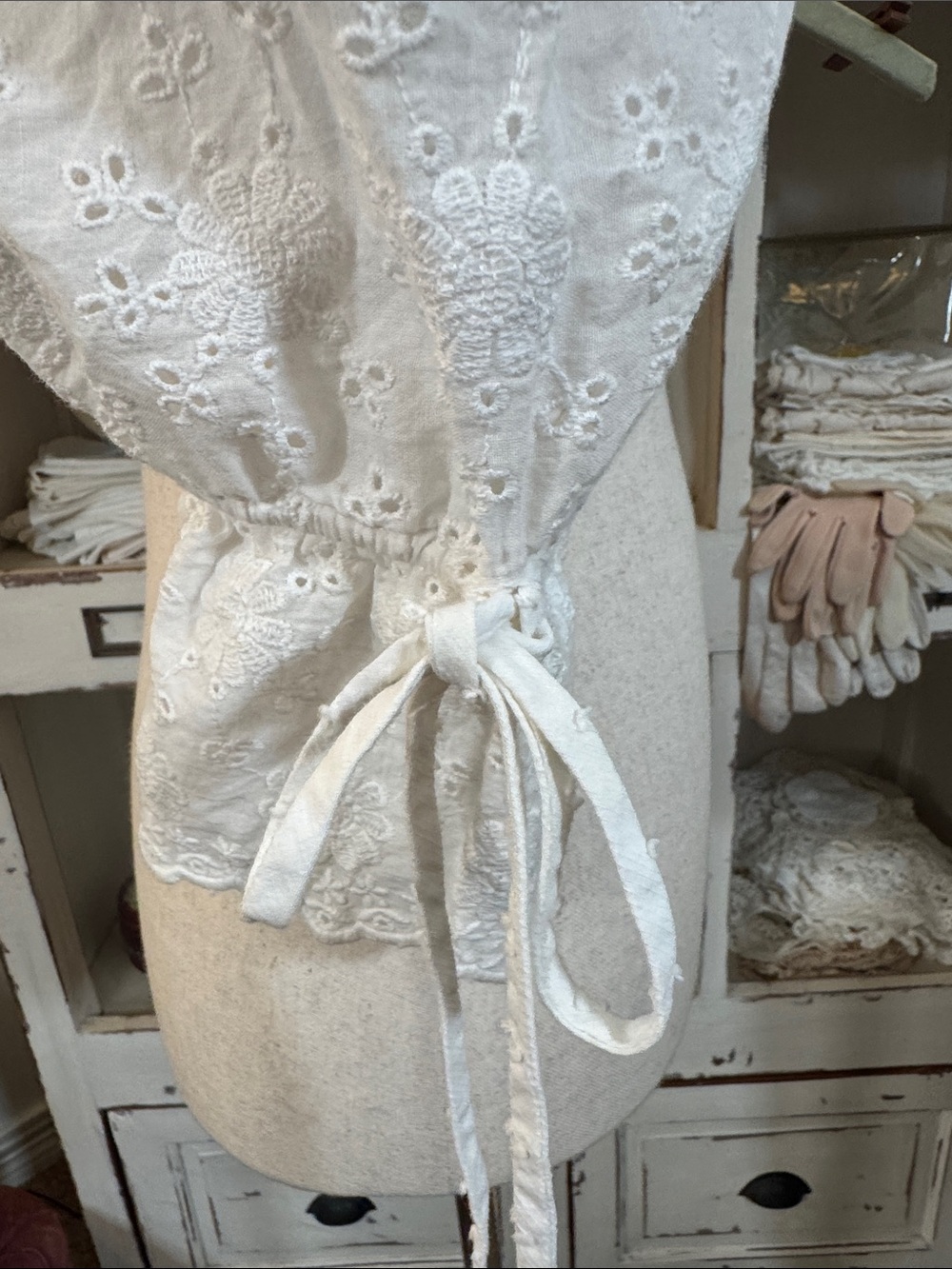 Lacemade Collection White Off-Shoulder Cropped Peasant Blouse - Picture 6 of 7